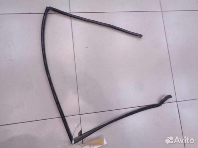 Уплотнитель двери задней правой верхняя часть Lan