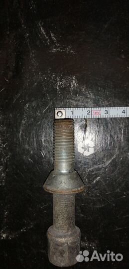 Mercedes-Benz колесные болты оригинал