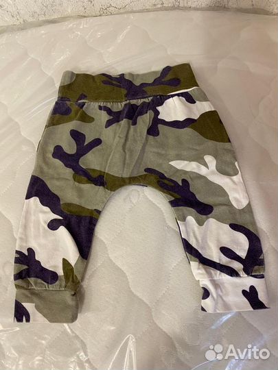 Шапочки и штанишки для новорожденного