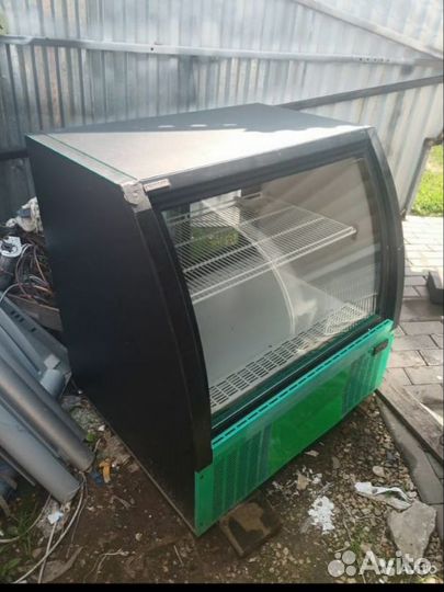 Холодильник витринный,прикассовый. бу рабочий