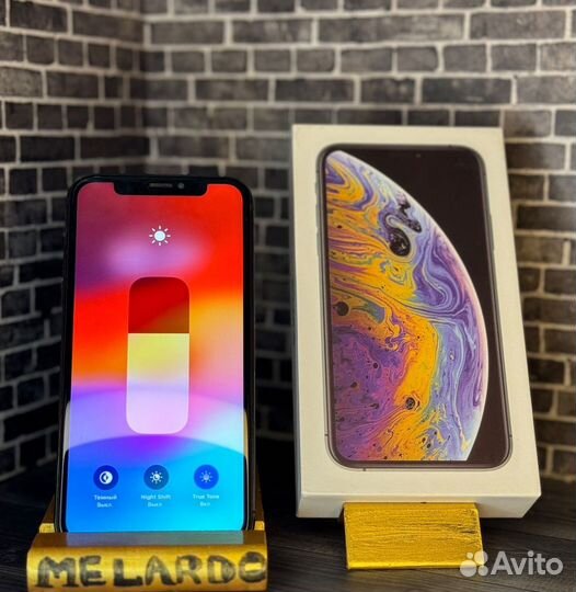 iPhone Xs, 64 ГБ