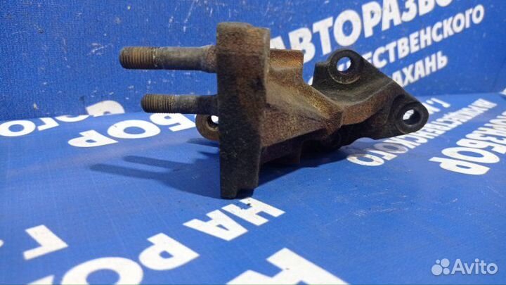 Кронштейн опоры двигателя Hyundai Accent седан