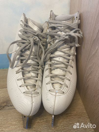 Фигурные коньки Edea 260 (38-39)