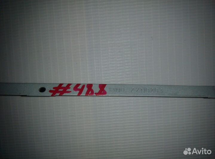 Петля правая от Toshiba Satellite L875D-B7M