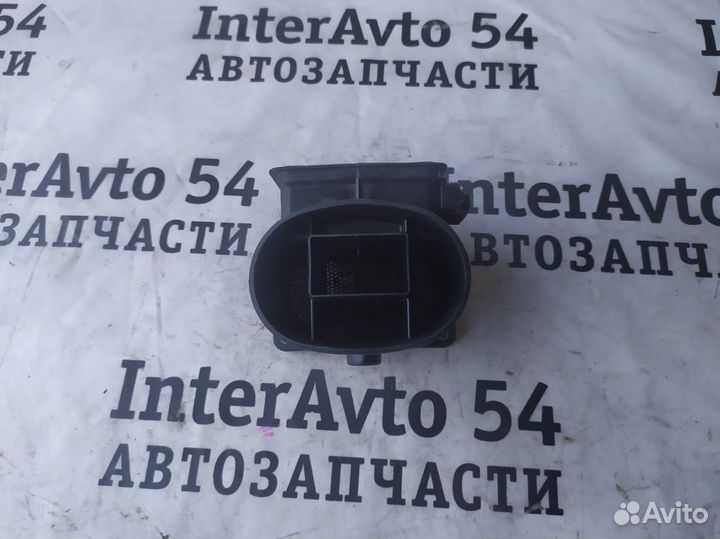 Датчик расхода воздуха Mitsubishi MD357338