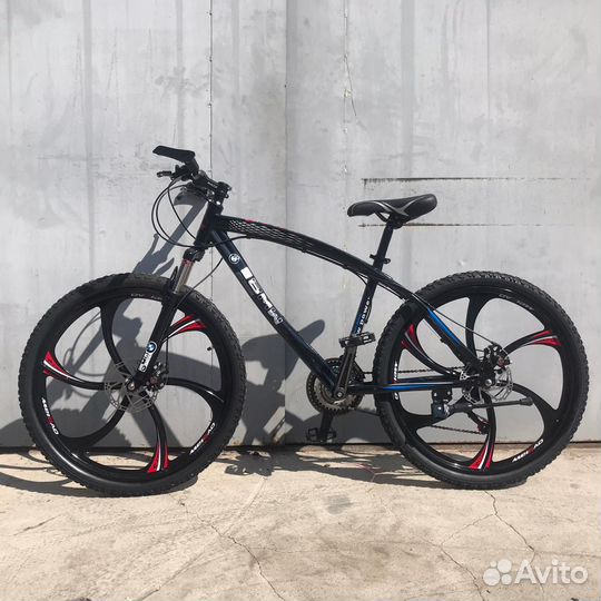 Велосипед на литых дисках