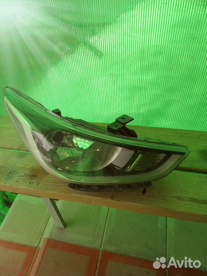 Продам правую фару