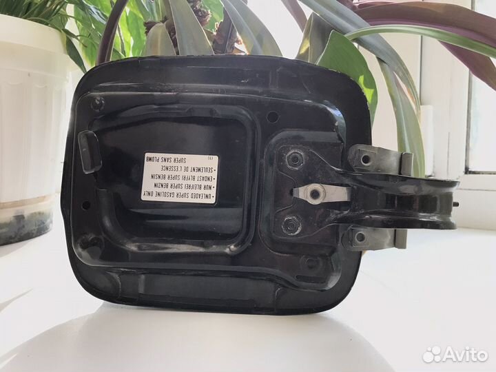 Лючок бензобака Subaru Forester SG5