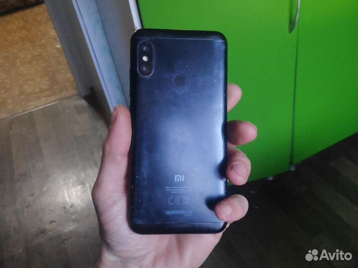 Xiaomi Mi A2 Lite Android One, 4/64 ГБ