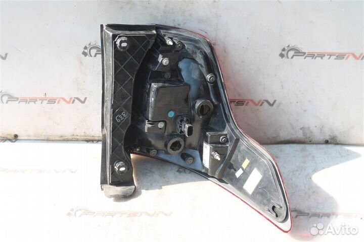 Фонарь задний правый Форд Эксплорер