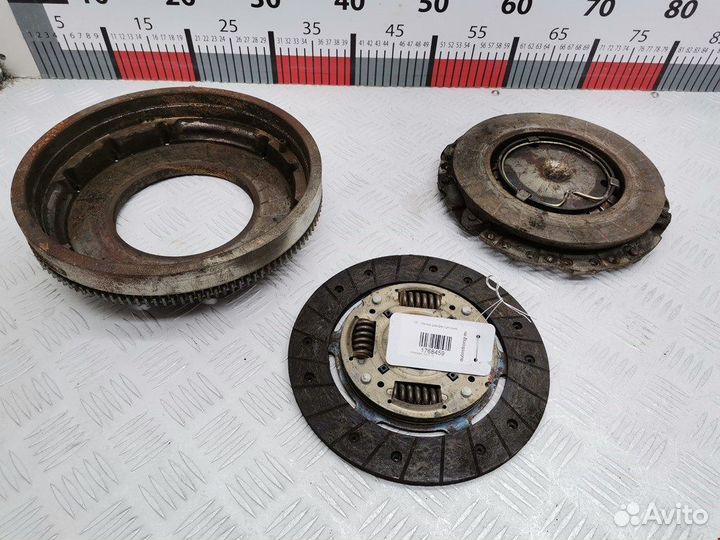 Маховик (демпфер сцепления) для Volkswagen Golf 4
