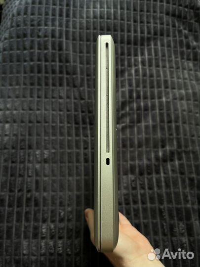 Macbook pro 13 mid 2010