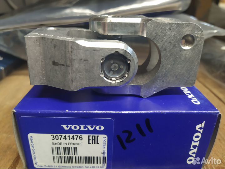 Оригинальный рулевой карданчик volvo