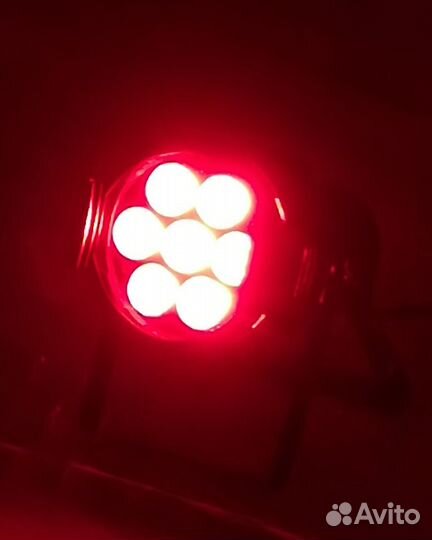 Светодиодный прожектор типа PAR 7-10 rgbw