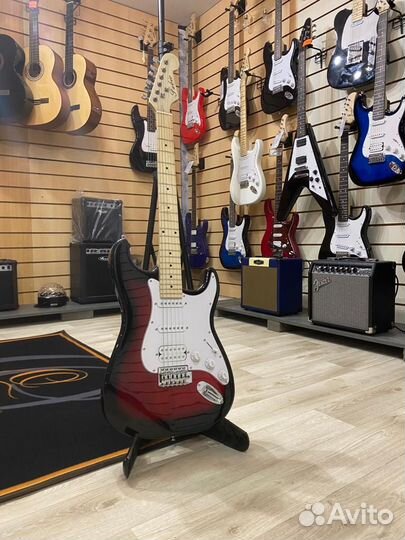 Электрогитара fabio ST200 красная