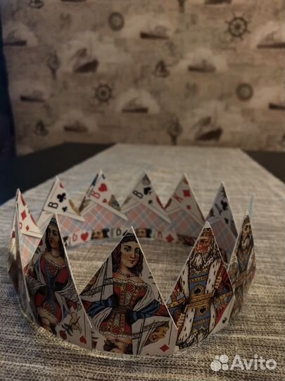 Корона из карт