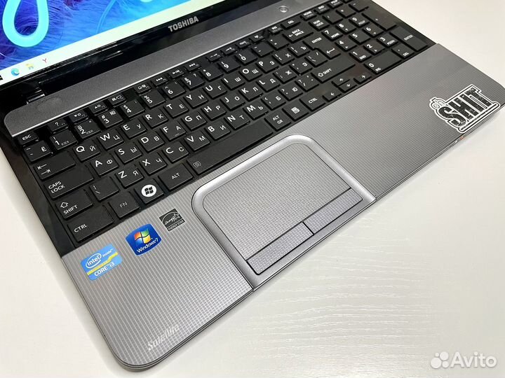 Ноутбук Toshiba Satellite /Core i3/8Гб озу