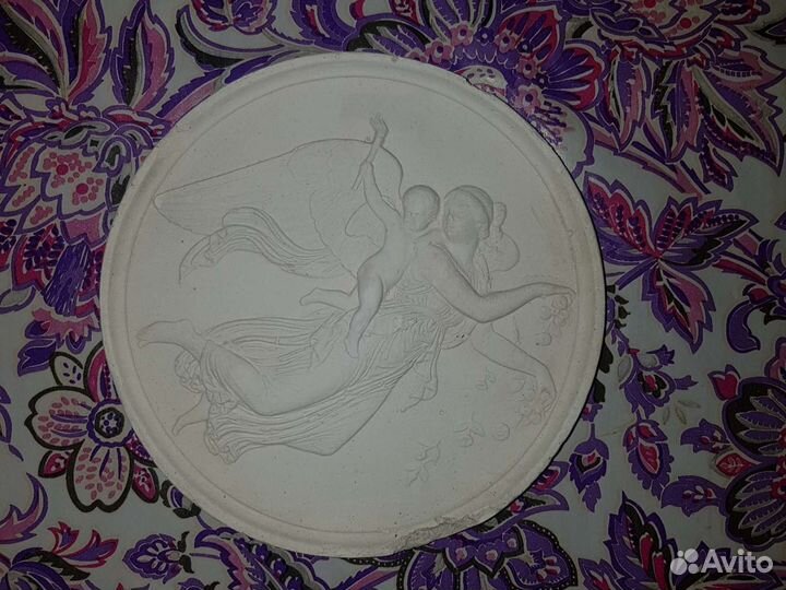 Гипсовое панно, барельеф