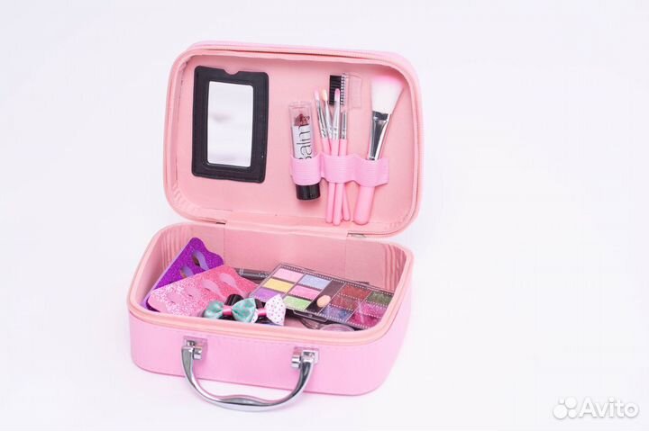 Детская косметика в чемоданчике для девочки
