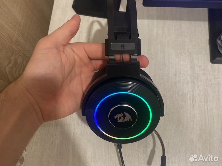 Игровые наушники