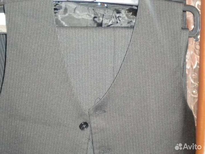 Костюмы, брюки, рубашки бу