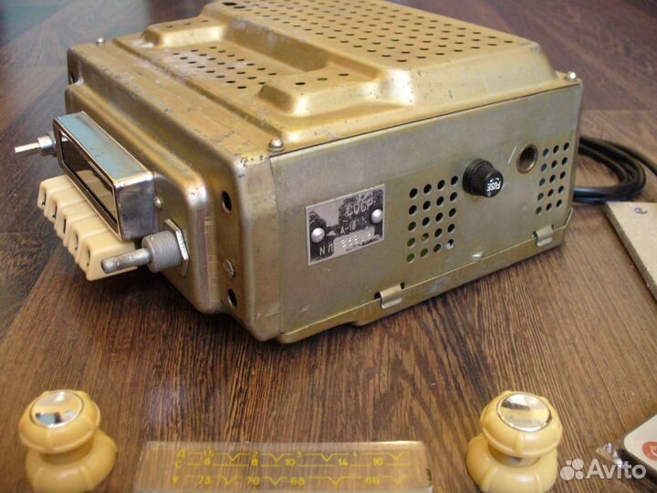 Радио приемник газ-21 и динамик стерео
