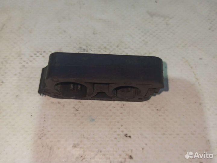 Крепёж трубок кондиционера Grand Cherokee WK1 WH