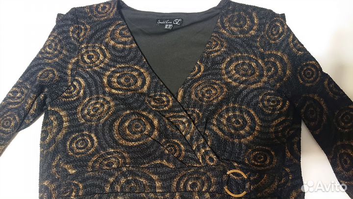 Платье с золотым рисунком р. 44