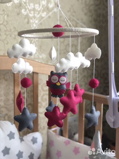 Мобиль на кроватку из фетра