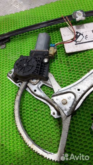 Стеклоподъемник передний правый Mercedes ML W163