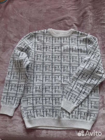 Свитер мужской новый 48 50