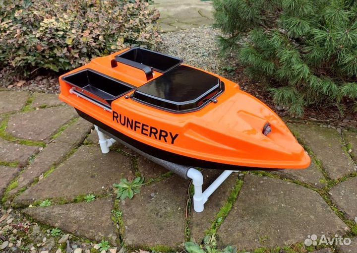 Прикормочный карповый кораблик Ранферри Speed V4