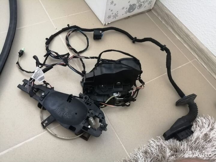 Замле правый передний с проводкой BMW X1