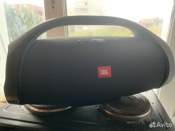 Колонка jbl boombox 1