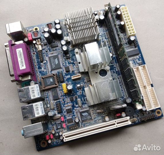 Материнская плата с процессором mini-ITX epia PE10