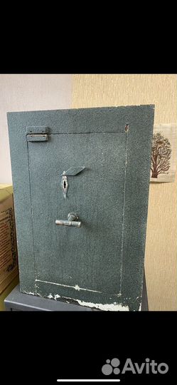 Продам сейф