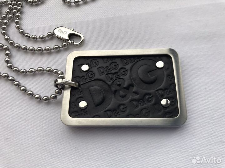 D&G жетон логотип