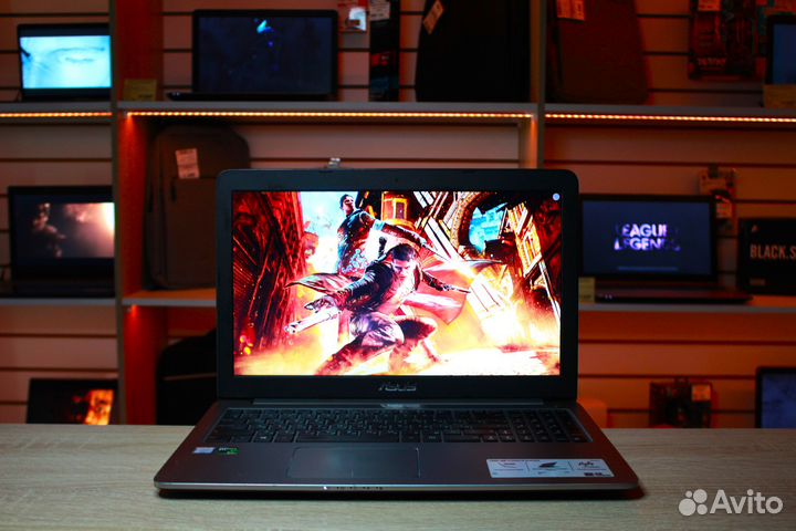 Ноутбук Asus с игровой видеокартой GTX