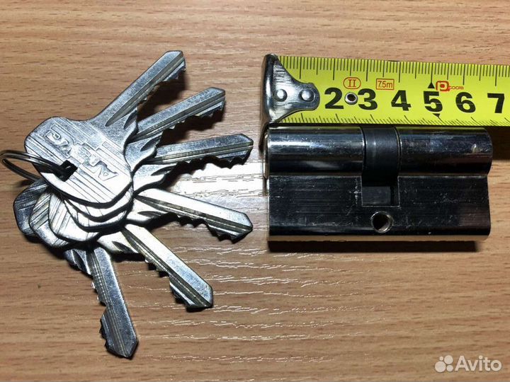 Цилиндр замка апекс 60мм. Хром