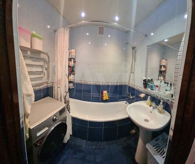 2-к. квартира, 65 м², 1/5 эт.