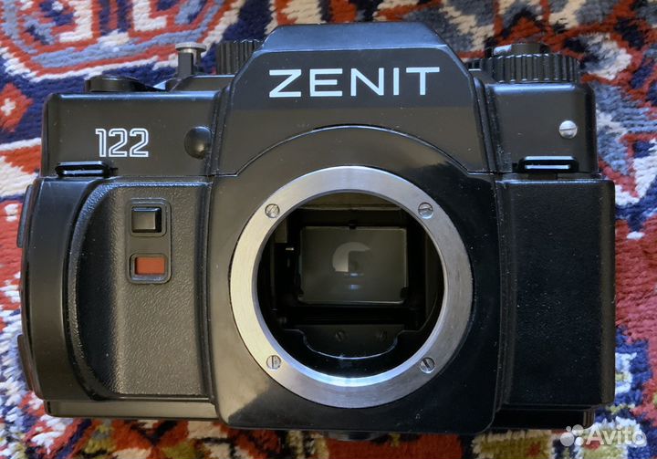 Плёночный фотоаппарат Зенит 122
