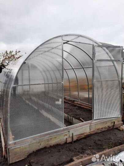 Сотовый поликарбонат теплица