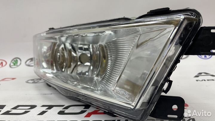 Птф передняя правая (Rh) Skoda Rapid 2012 2017