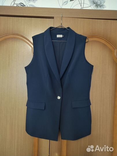 Жилет женский удлиненный 52