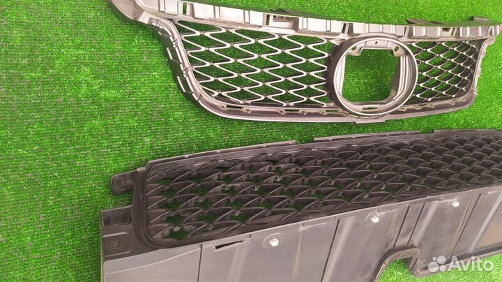 Решетка радиатора на Lexus CT F Sport 2011-2013