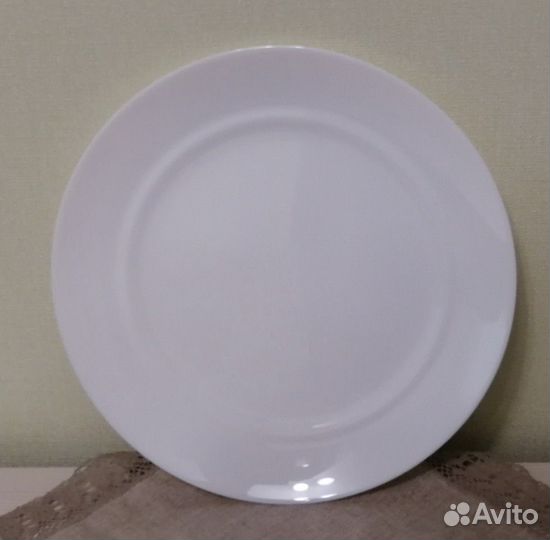 Посуда, тарелки, блюдца