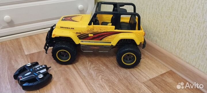 Машина New Bright 1:10 Jeep