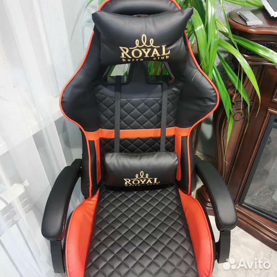 Игровое компьютерное кресло