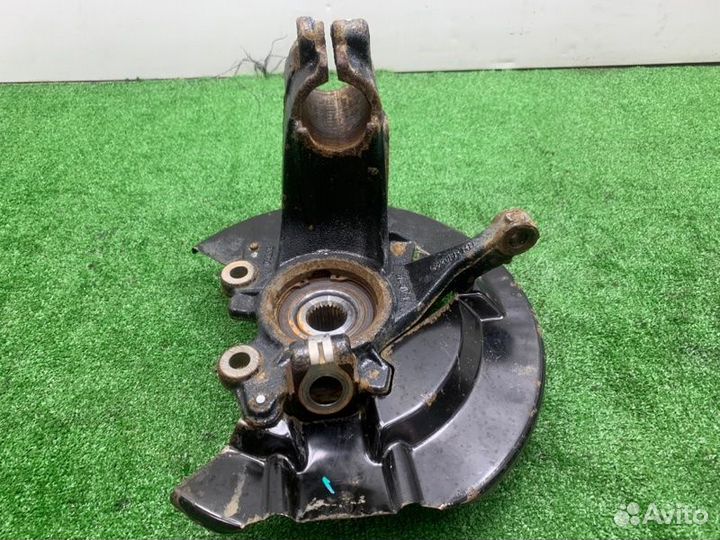 Поворотный кулак передний правый Ford Kuga