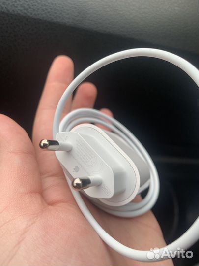 Зарядка на iPhone 20w оригинал